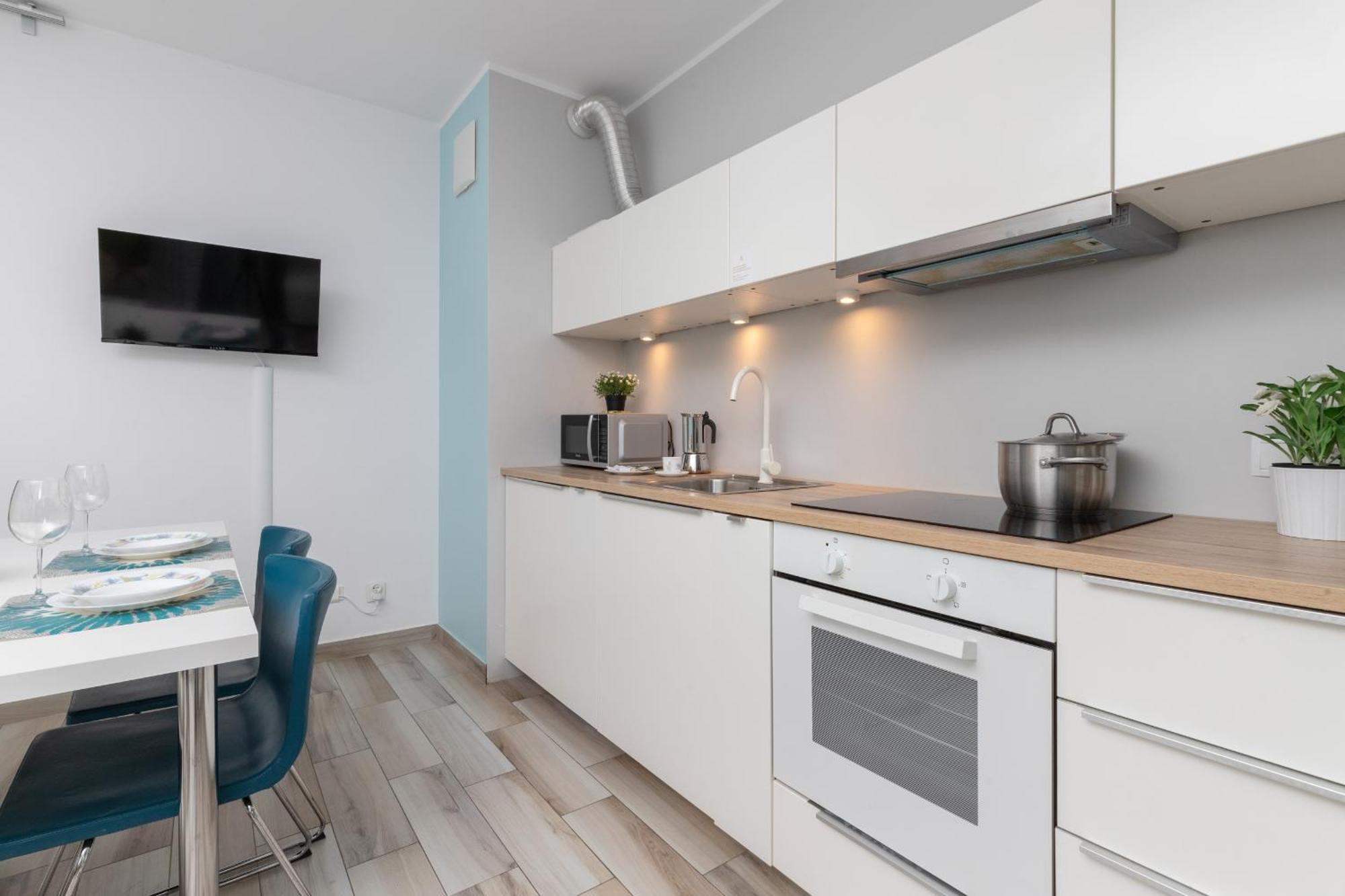 Pastel Lawendowe Wzgorze Studio With Balcony And Parking By Noclegi Renters Гданск Екстериор снимка